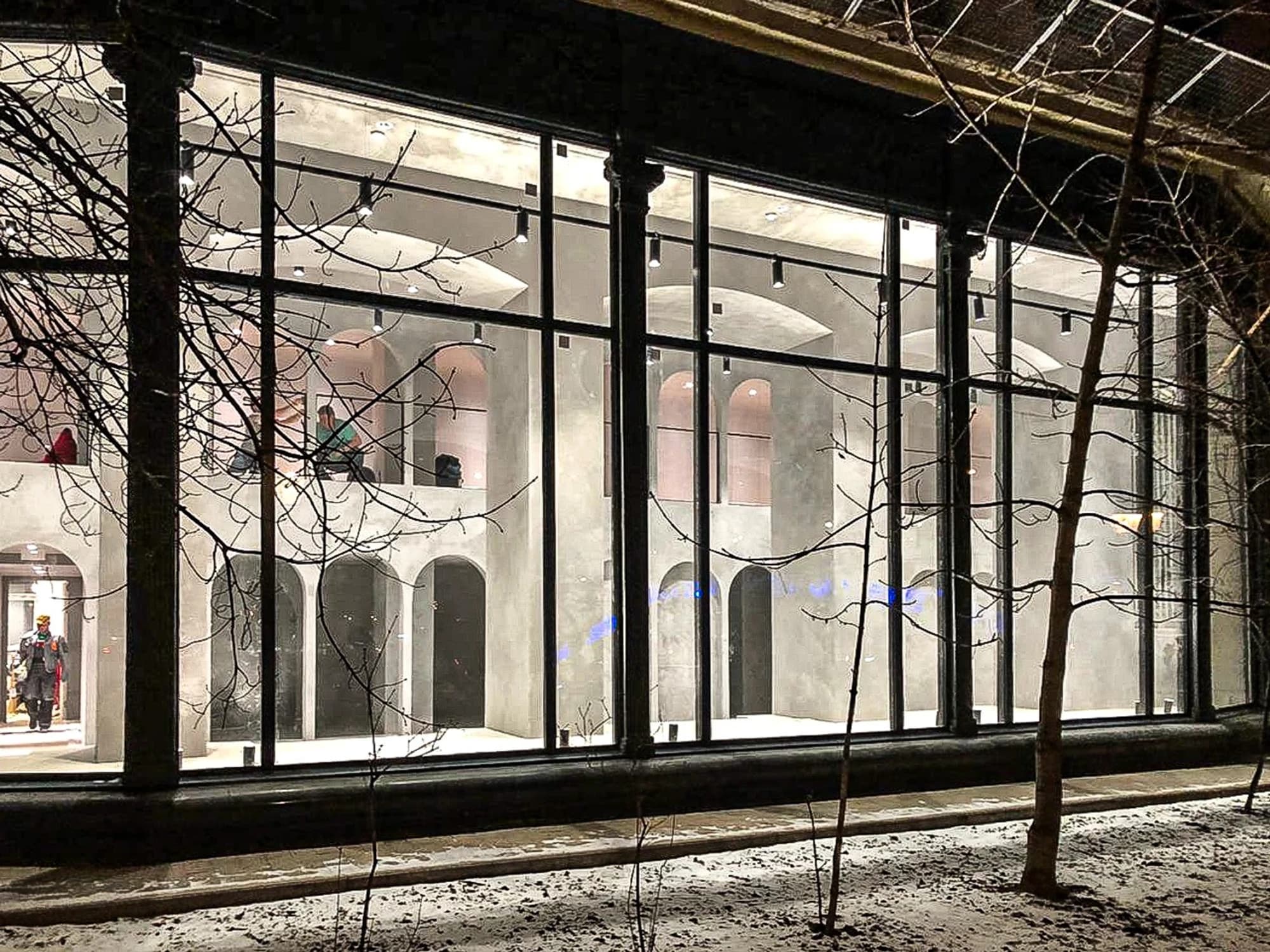 Витрина магазина 11